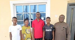 PUO Fulfils Promise, Paid School Fees Of Two Children Of The Former Ward Chairman